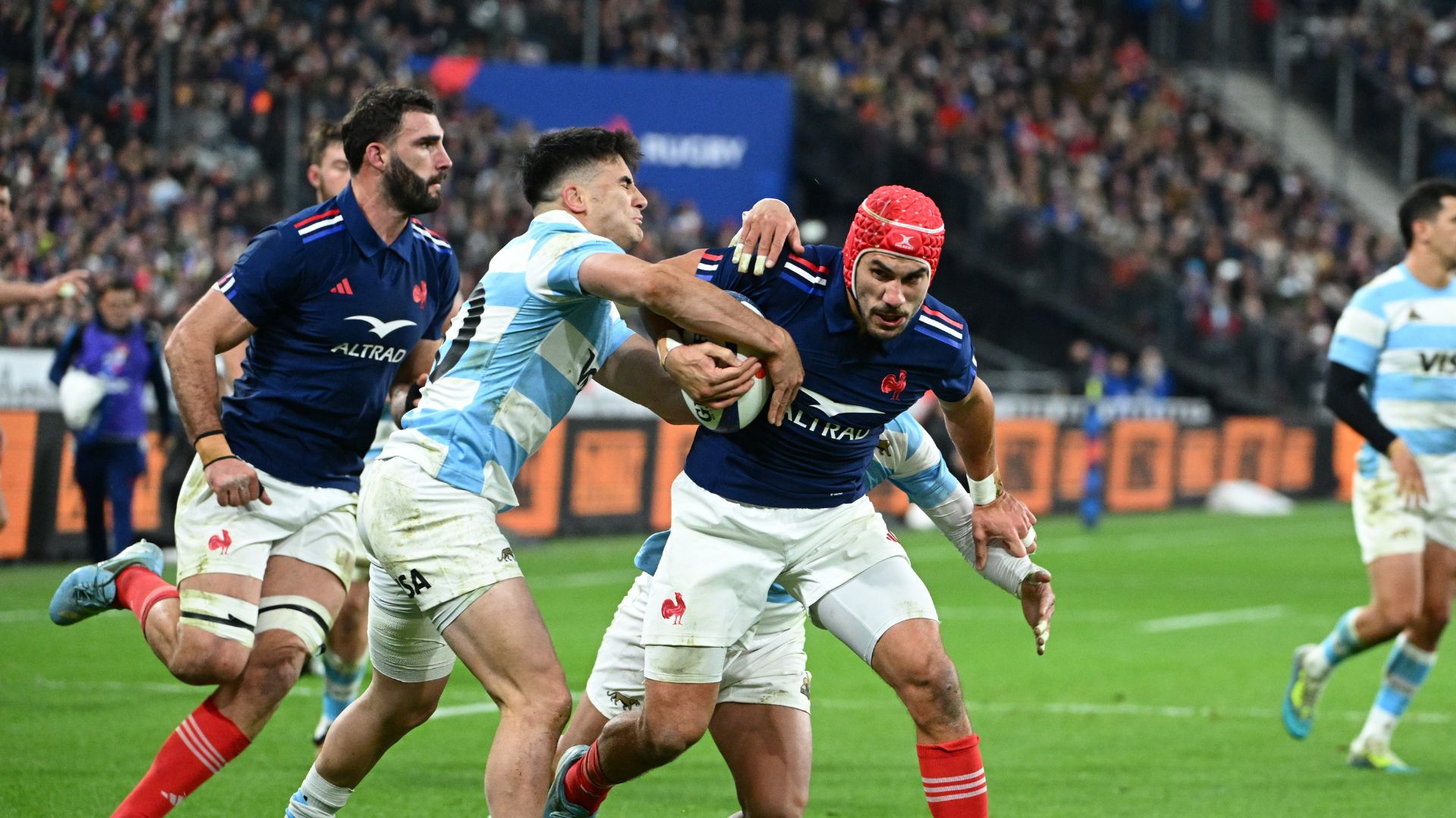 Les Bleus résistent aux Pumas et terminent la tournée invaincus