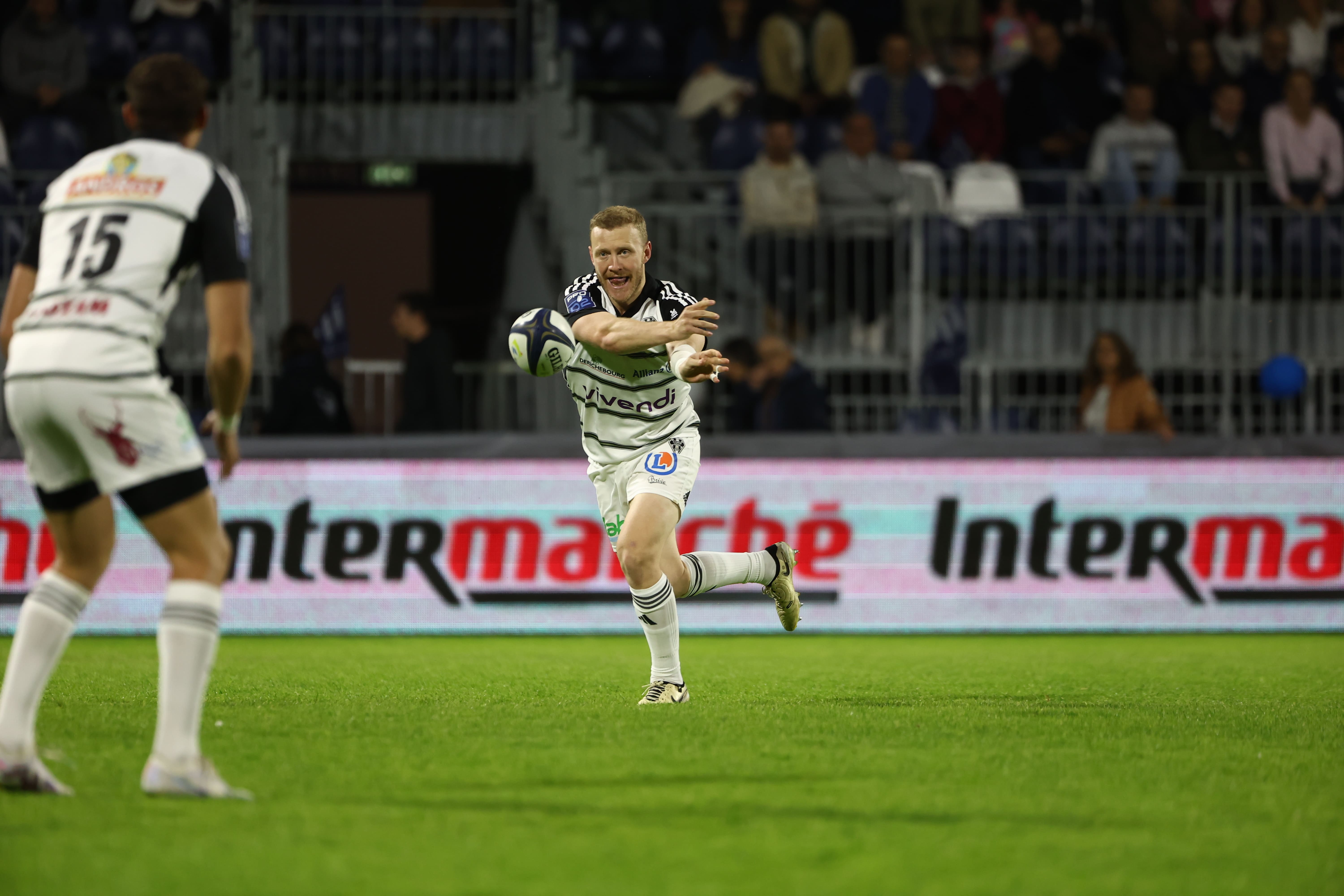 Duel pour le podium en clôture vendredi : c&#039;est parti pour la J27 de PRO D2