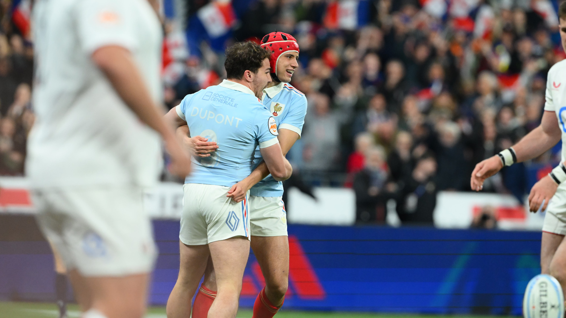 Tournoi des 6 Nations : Les Bleus remportent un Crunch légendaire pour conserver leur titre