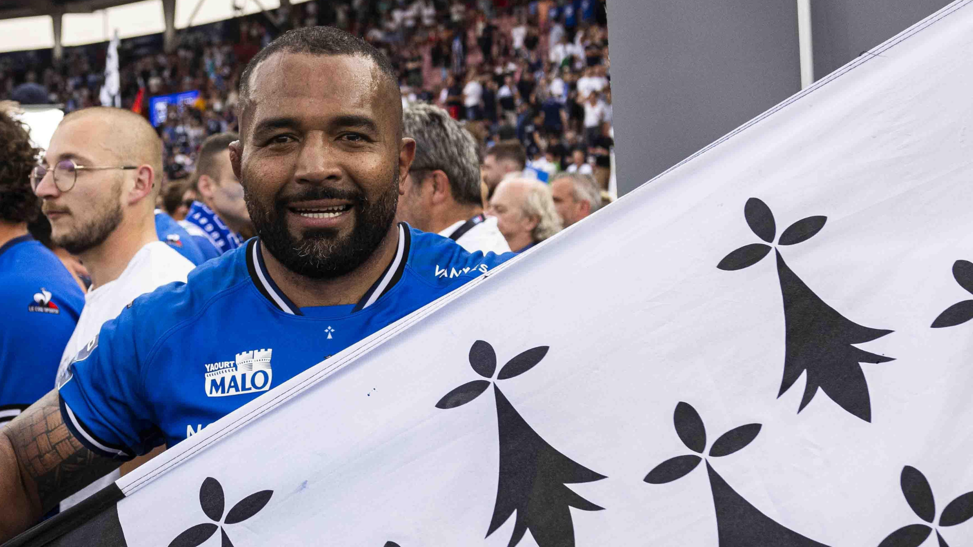 Tafili : père et fils vont jouer ensemble