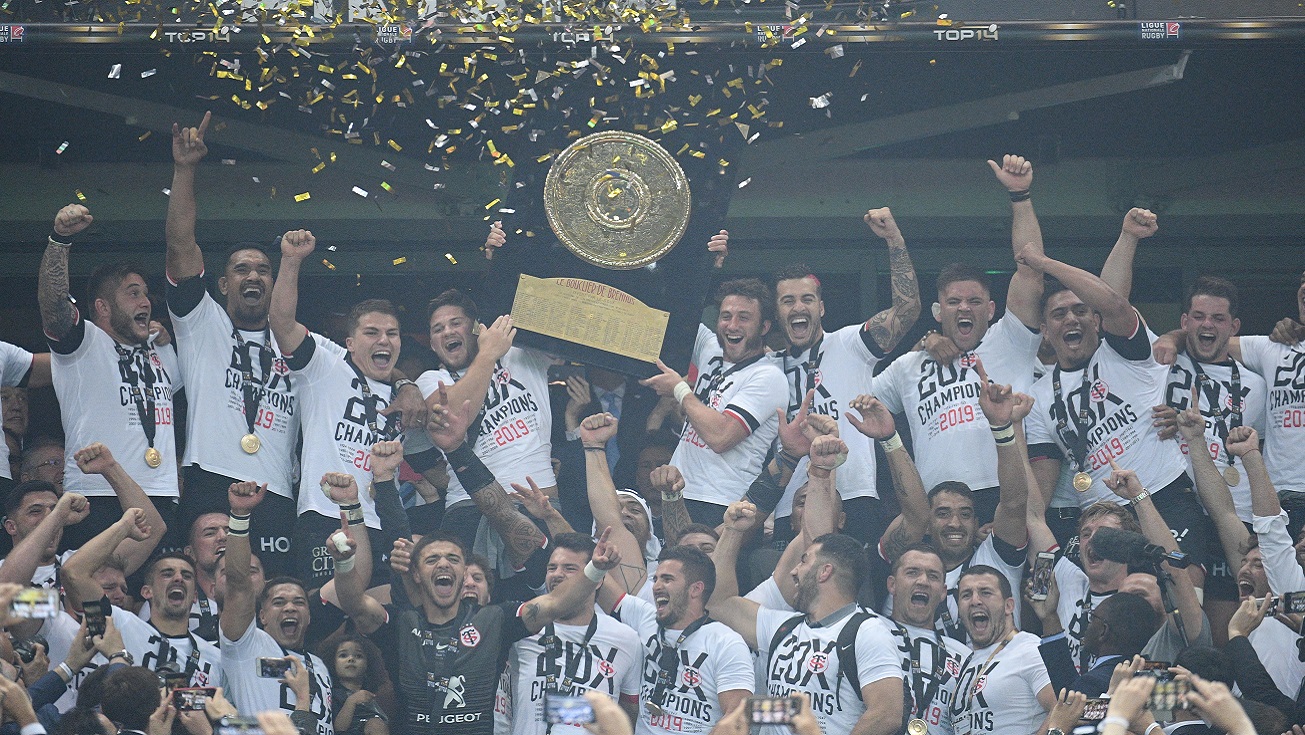 FINALE TOP 14 | Revivez en vidéo la remise du Bouclier de Brennus au Stade Toulousain