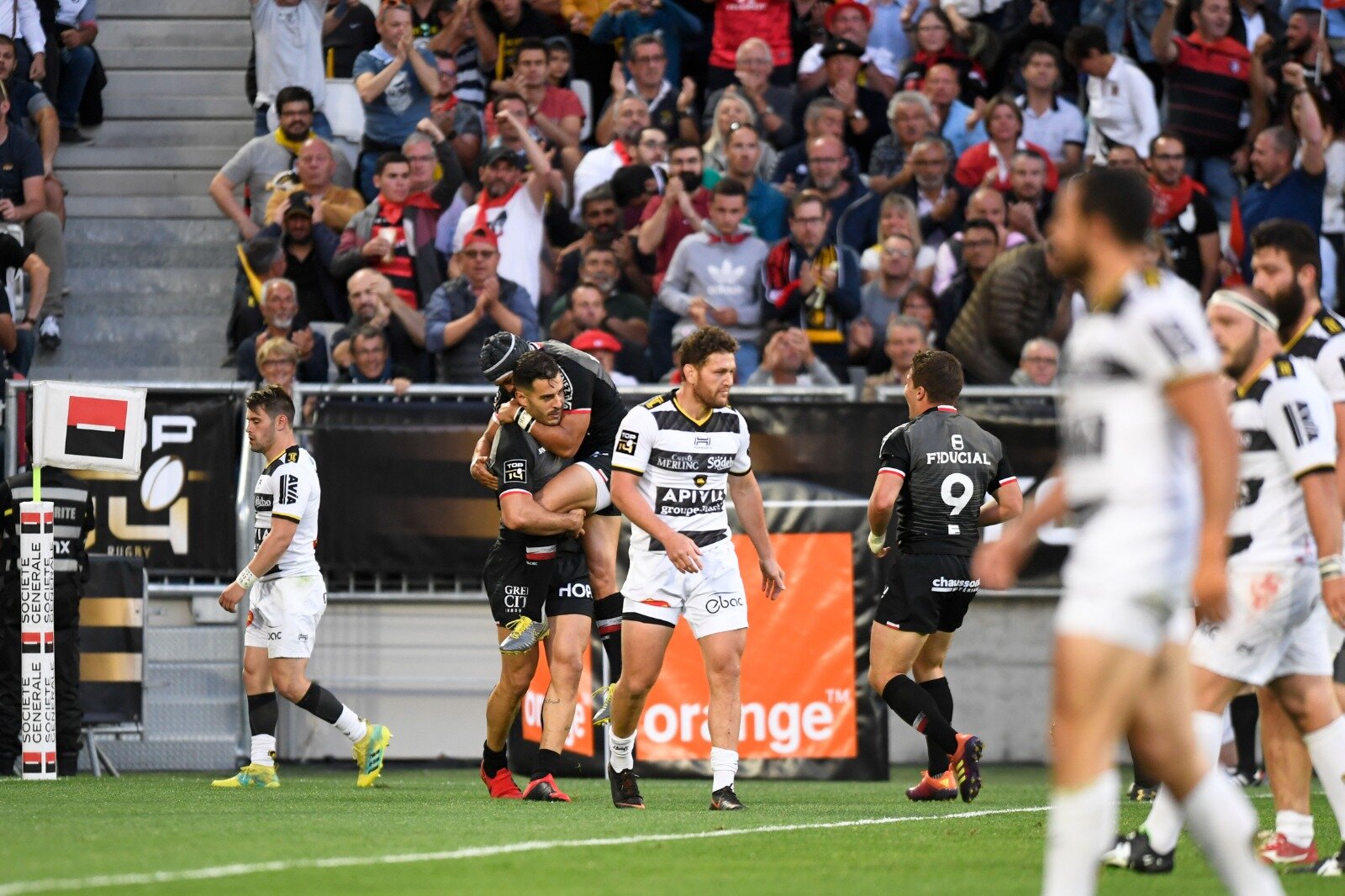 TOP 14 | Le Stade Toulousain s&#039;impose contre le Stade Rochelais et s&#039;offre une finale !