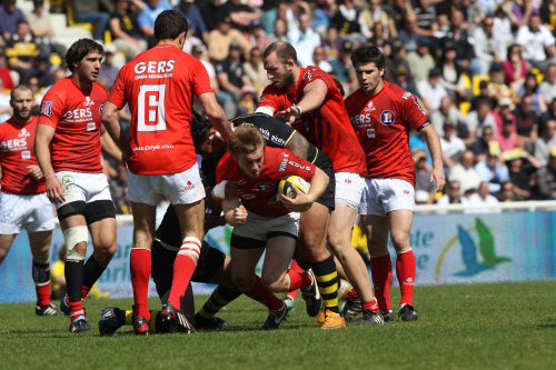 PRO D2 - J6: Auch sort du rouge