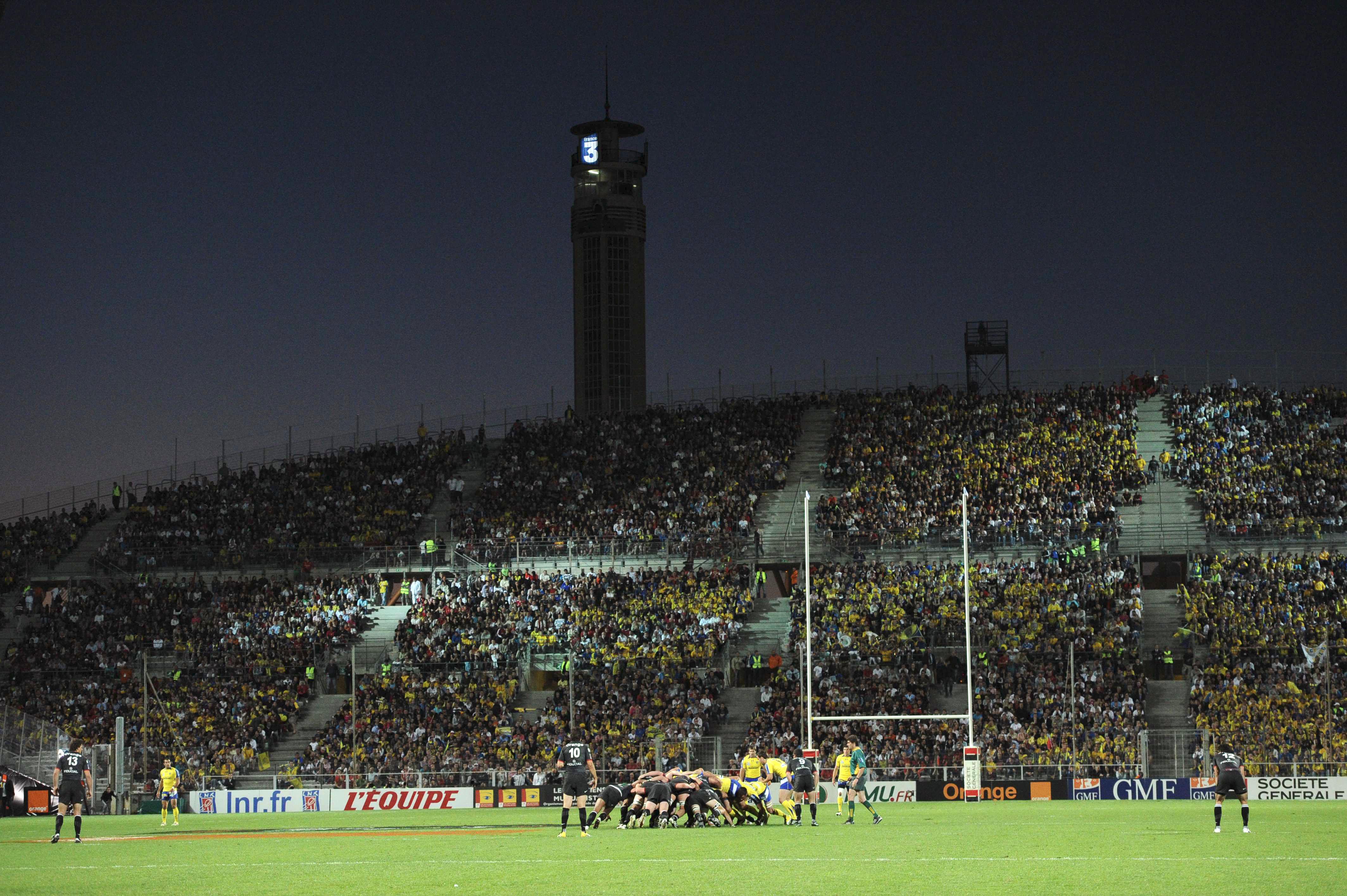 TOP 14 Orange 2011: le résumé de la demi-finale Toulouse-Clermont et les commentaires en vidéo